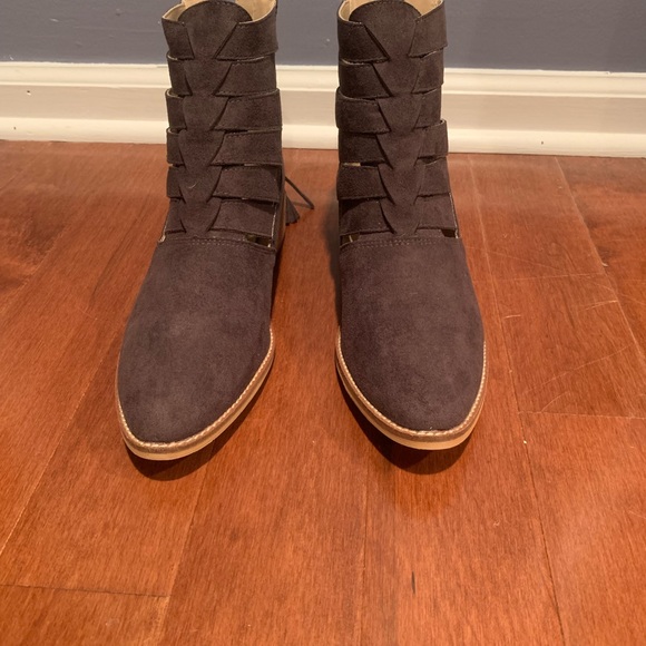 Charcoal boot - Picture 3 of 4